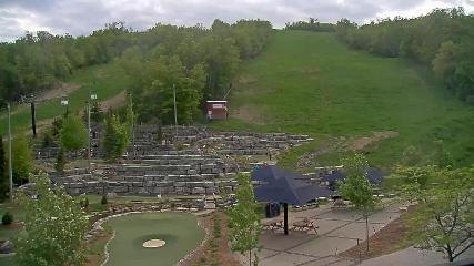 Blue Mountain: Base (bluemountain.ca)