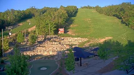 Blue Mountain: Base (bluemountain.ca)