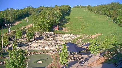 Blue Mountain: Base (bluemountain.ca)
