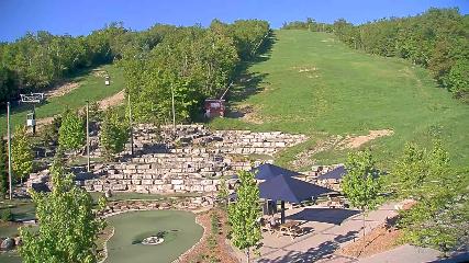 Blue Mountain: Base (bluemountain.ca)