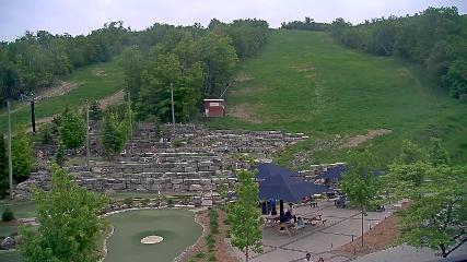 Blue Mountain: Base (bluemountain.ca)