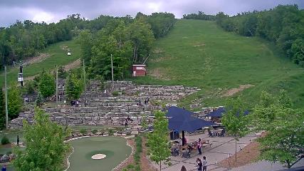 Blue Mountain: Base (bluemountain.ca)