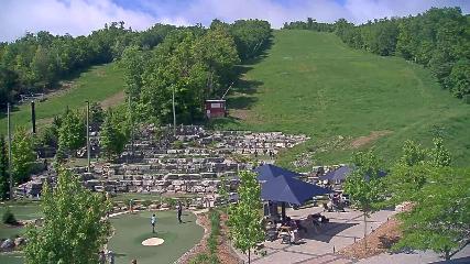 Blue Mountain: Base (bluemountain.ca)