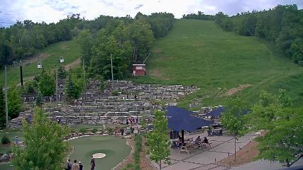 Blue Mountain: Base (bluemountain.ca)