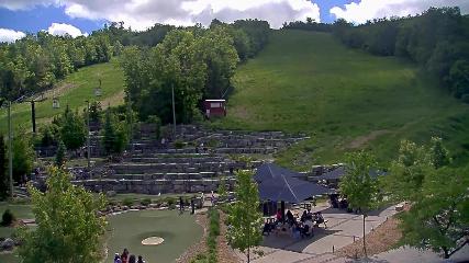 Blue Mountain: Base (bluemountain.ca)