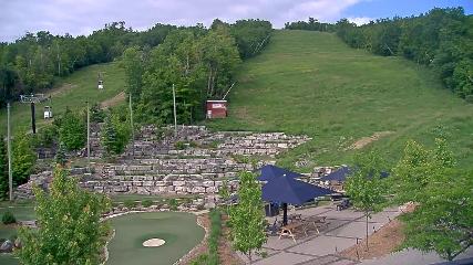 Blue Mountain: Base (bluemountain.ca)