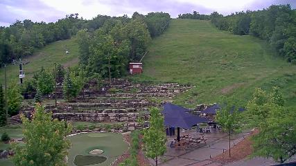 Blue Mountain: Base (bluemountain.ca)