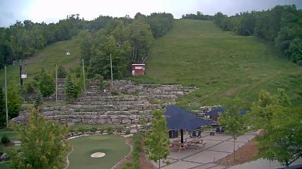 Blue Mountain: Base (bluemountain.ca)
