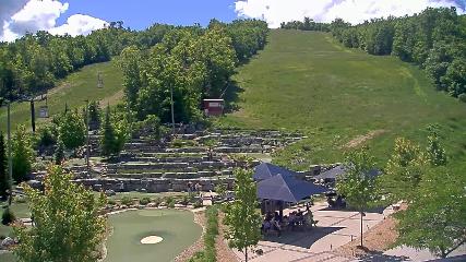 Blue Mountain: Base (bluemountain.ca)