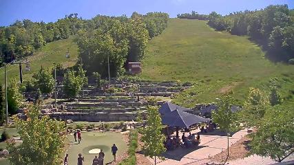 Blue Mountain: Base (bluemountain.ca)