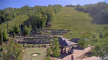 Blue Mountain: Base (bluemountain.ca)