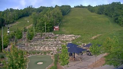Blue Mountain: Base (bluemountain.ca)