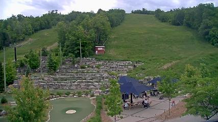 Blue Mountain: Base (bluemountain.ca)