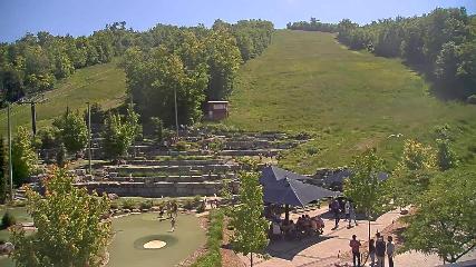 Blue Mountain: Base (bluemountain.ca)