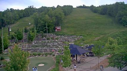Blue Mountain: Base (bluemountain.ca)