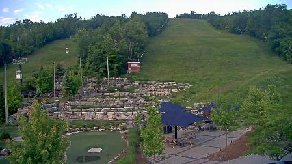 Blue Mountain: Base (bluemountain.ca)