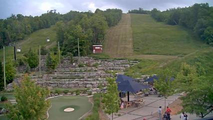 Blue Mountain: Base (bluemountain.ca)
