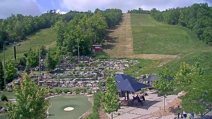 Blue Mountain: Base (bluemountain.ca)