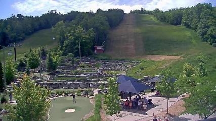 Blue Mountain: Base (bluemountain.ca)