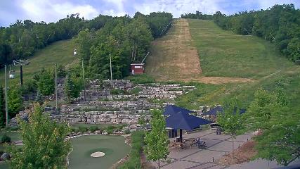 Blue Mountain: Base (bluemountain.ca)