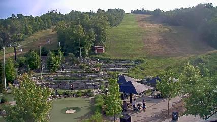 Blue Mountain: Base (bluemountain.ca)