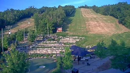 Blue Mountain: Base (bluemountain.ca)