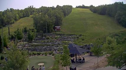 Blue Mountain: Base (bluemountain.ca)
