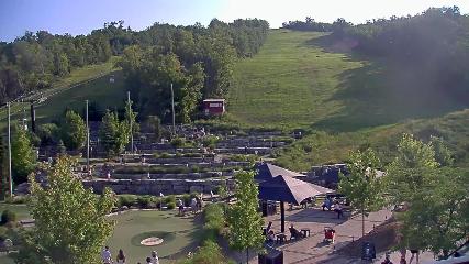 Blue Mountain: Base (bluemountain.ca)