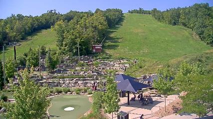 Blue Mountain: Base (bluemountain.ca)