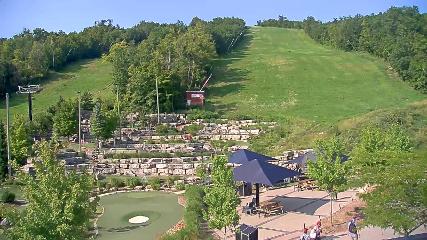 Blue Mountain: Base (bluemountain.ca)