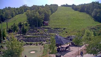 Blue Mountain: Base (bluemountain.ca)