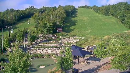 Blue Mountain: Base (bluemountain.ca)