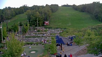 Blue Mountain: Base (bluemountain.ca)
