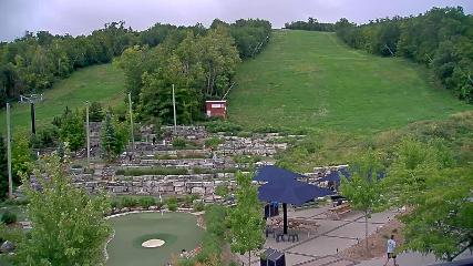 Blue Mountain: Base (bluemountain.ca)