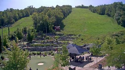 Blue Mountain: Base (bluemountain.ca)