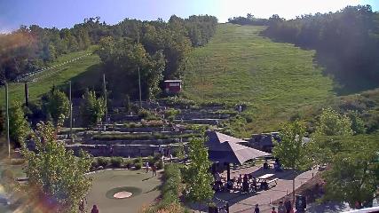 Blue Mountain: Base (bluemountain.ca)