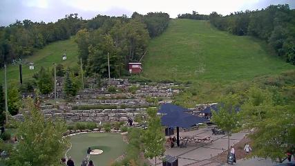 Blue Mountain: Base (bluemountain.ca)