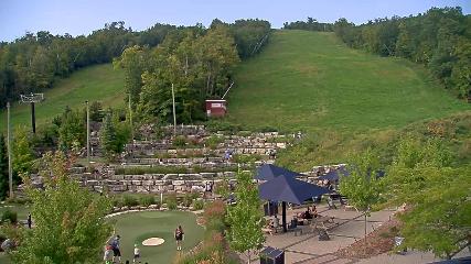 Blue Mountain: Base (bluemountain.ca)
