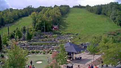 Blue Mountain: Base (bluemountain.ca)
