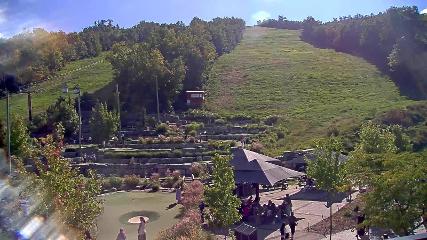Blue Mountain: Base (bluemountain.ca)