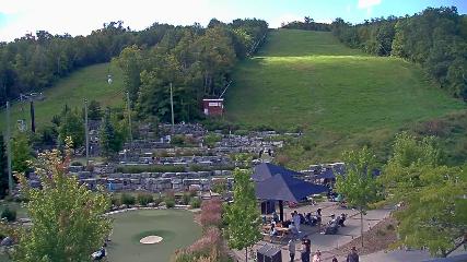 Blue Mountain: Base (bluemountain.ca)