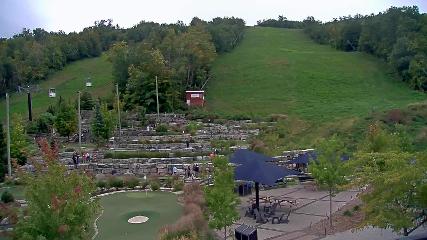 Blue Mountain: Base (bluemountain.ca)
