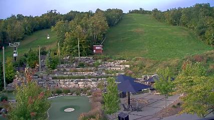 Blue Mountain: Base (bluemountain.ca)