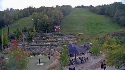 Blue Mountain: Base (bluemountain.ca)