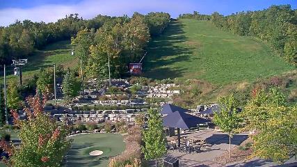 Blue Mountain: Base (bluemountain.ca)