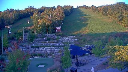 Blue Mountain: Base (bluemountain.ca)