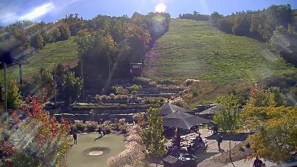 Blue Mountain: Base (bluemountain.ca)