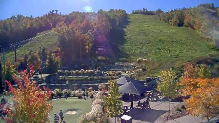 Blue Mountain: Base (bluemountain.ca)