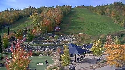 Blue Mountain: Base (bluemountain.ca)