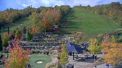 Blue Mountain: Base (bluemountain.ca)